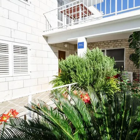 Dea - One-bedroom With Terrace Apartman