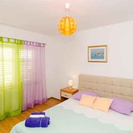 Dea - One-bedroom With Terrace Daire