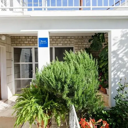 Dea - One-bedroom With Terrace دوبروفينك